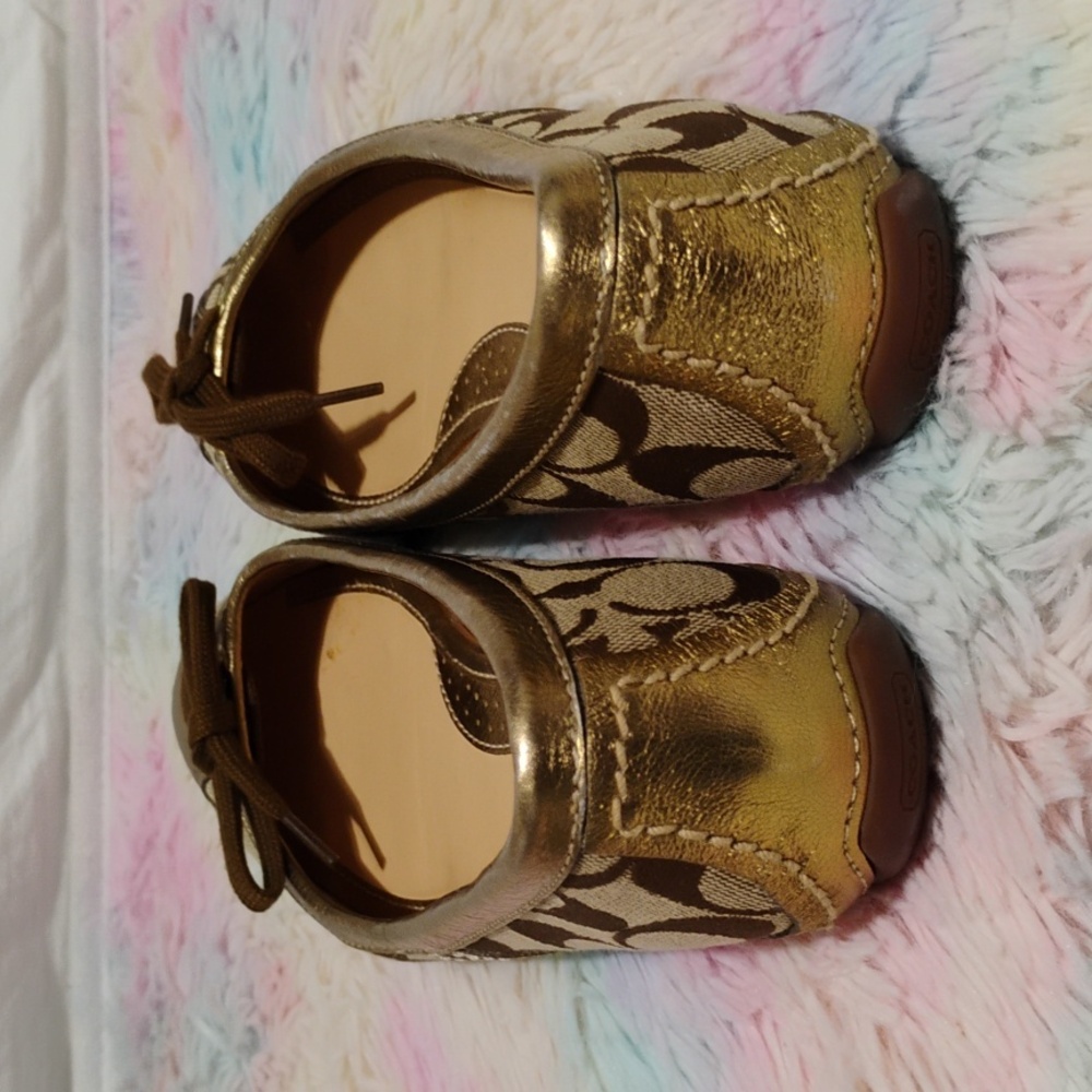 (X-100) SALE! Coach Ballet Flats W Gold Detail Sz.8M They can fit 8.5 Like New - Picture 7 of 15